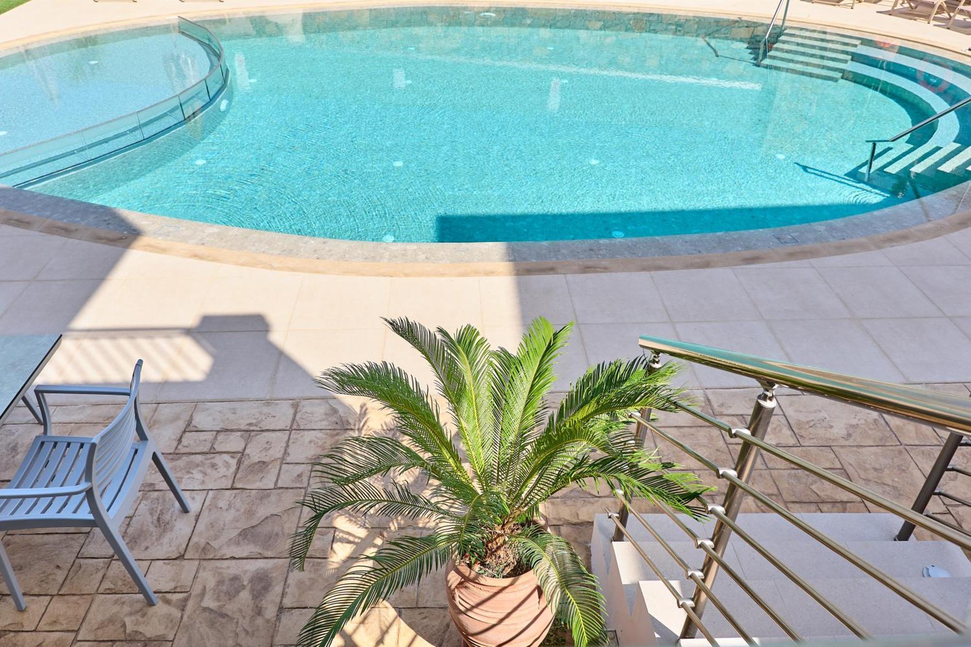 Luxury Suites In Stavromenos Екстер'єр фото